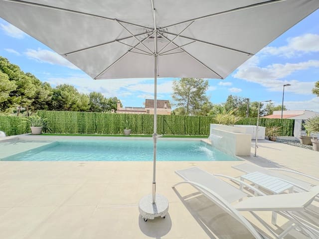 3 quarto Moradia para venda em Pinar de Campoverde, Pilar de la Horadada com piscina - 825 000 € (Ref: 8931702)