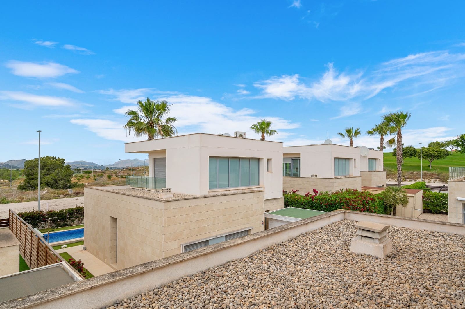 3 soverom Villa til salgs i Los Montesinos med svømmebasseng - € 479 000 (Ref: 8945304)