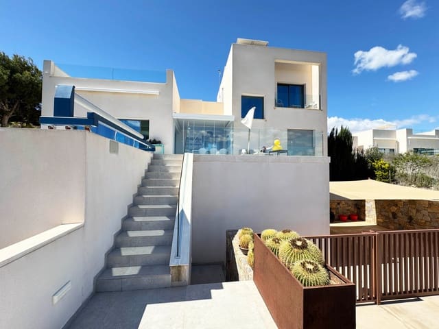 3 makuuhuone Huvila myytävänä paikassa Las Colinas Golf, Orihuela mukana uima-altaan - 1 120 000 € (Ref: 8945998)