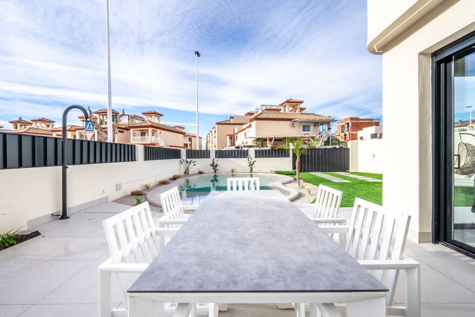 3 bedroom Villa for sale in Roldan with pool - € 395,950 (Ref: 8953493)