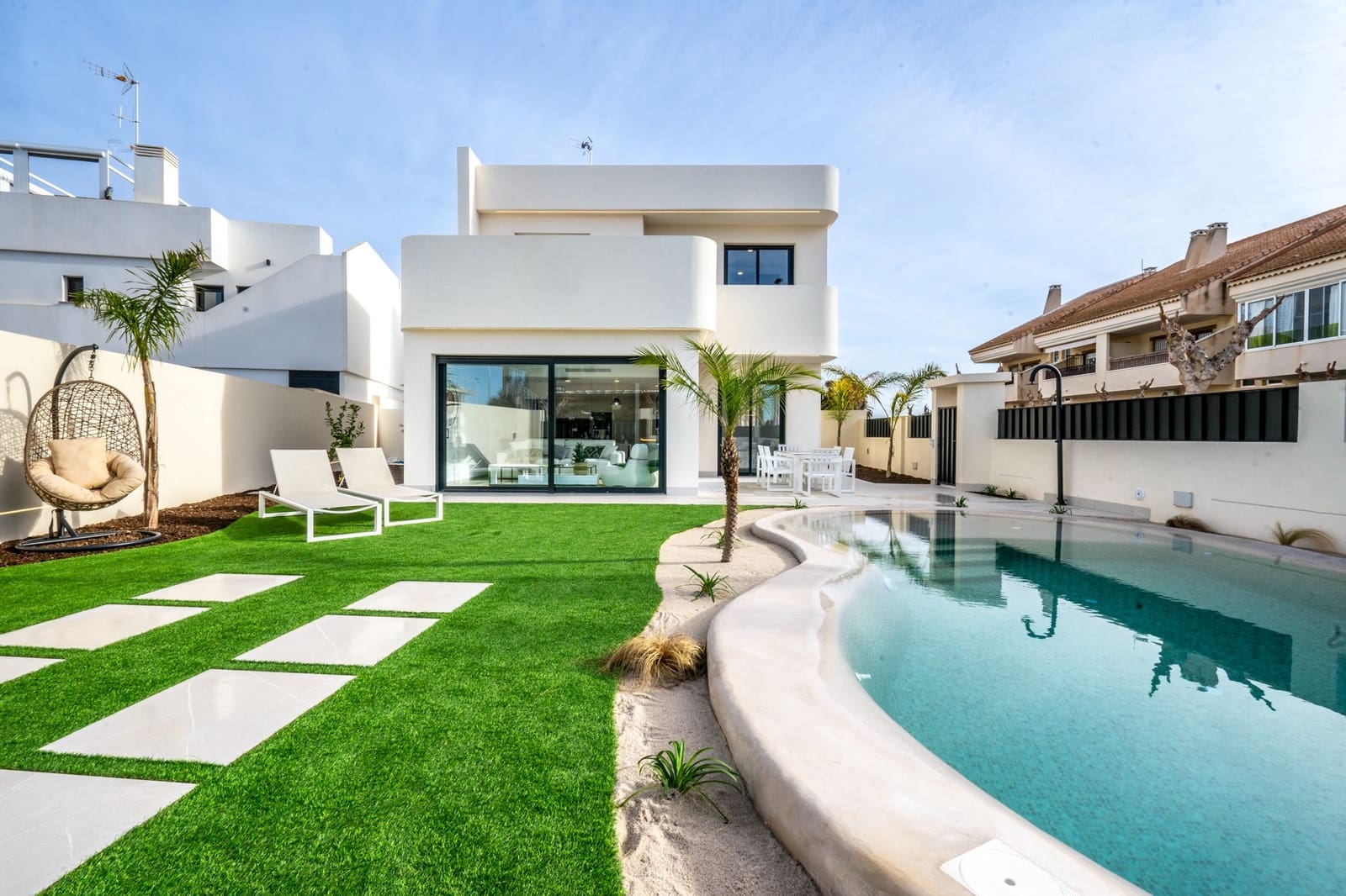 3 bedroom Villa for sale in Roldan with pool - € 395,950 (Ref: 8953493)