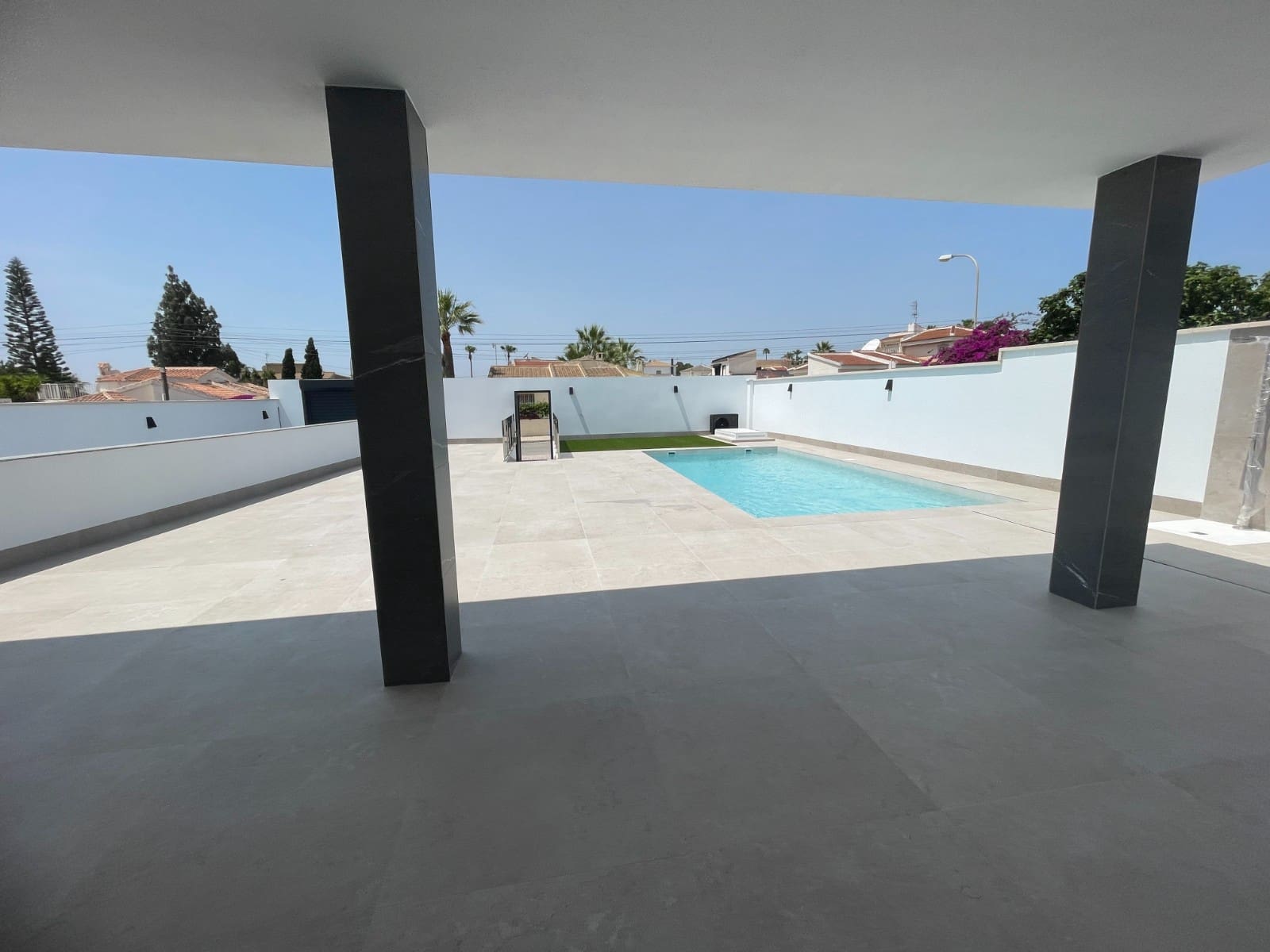 Chalet de 3 habitaciones en Ciudad Quesada en venta con piscina garaje - 799.900 € (Ref: 8953773)