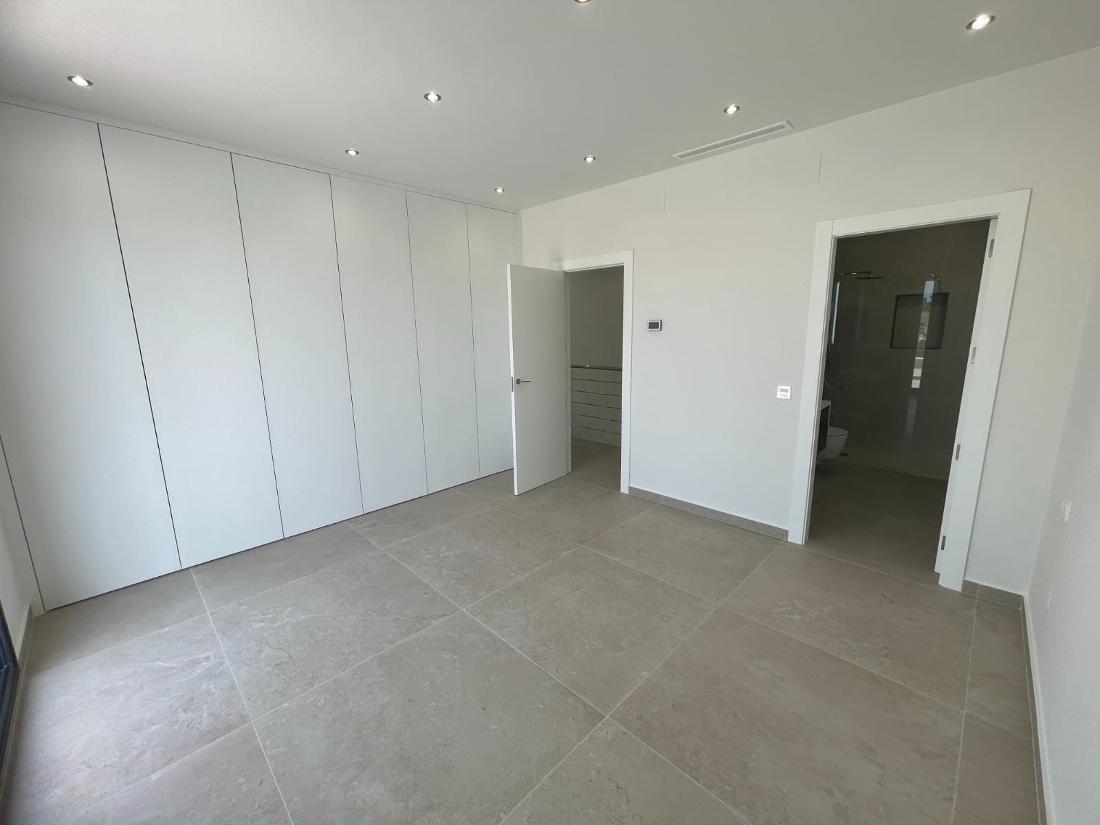 Chalet de 3 habitaciones en Ciudad Quesada en venta con piscina garaje - 799.900 € (Ref: 8953773)