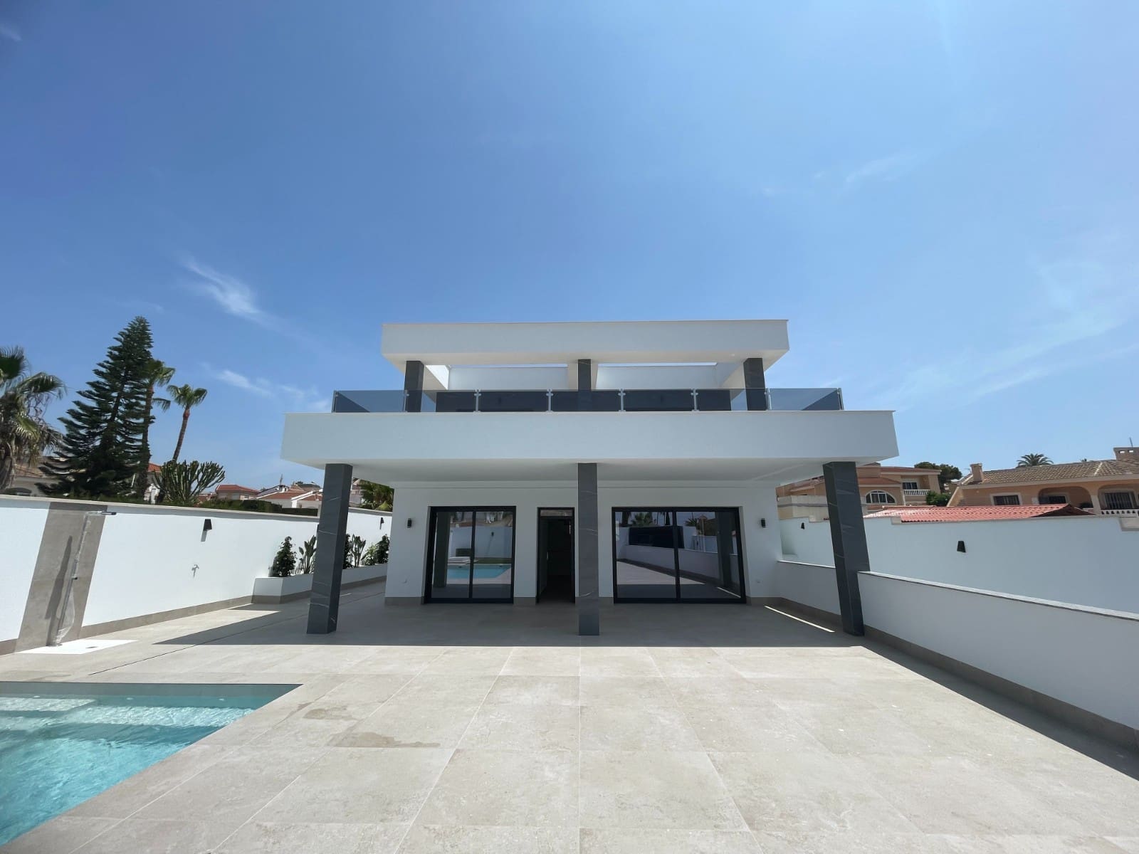 Chalet de 3 habitaciones en Ciudad Quesada en venta con piscina garaje - 799.900 € (Ref: 8953773)