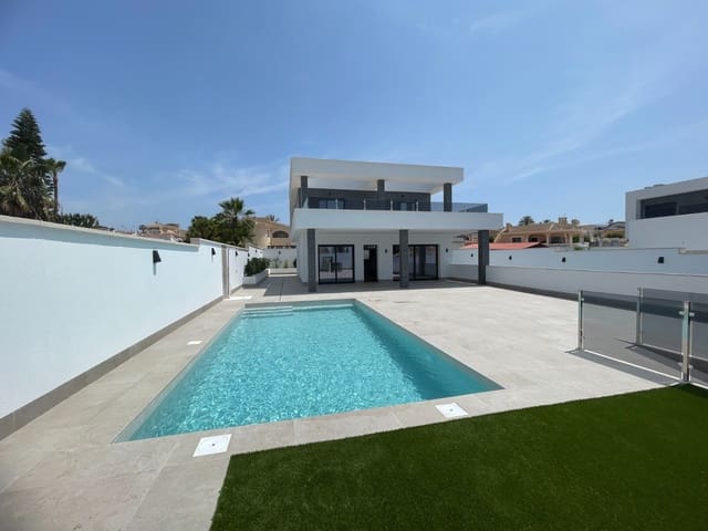 Chalet de 3 habitaciones en Ciudad Quesada, Rojales en venta con piscina garaje - 799.900 € (Ref: 8953773)