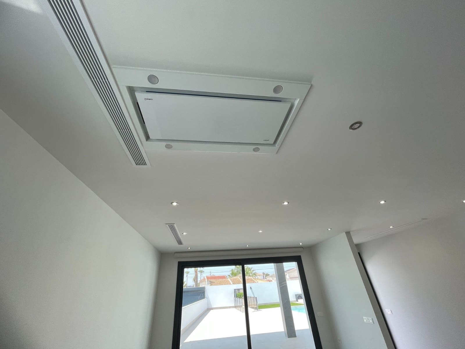 Chalet de 3 habitaciones en Ciudad Quesada en venta con piscina garaje - 799.900 € (Ref: 8953773)