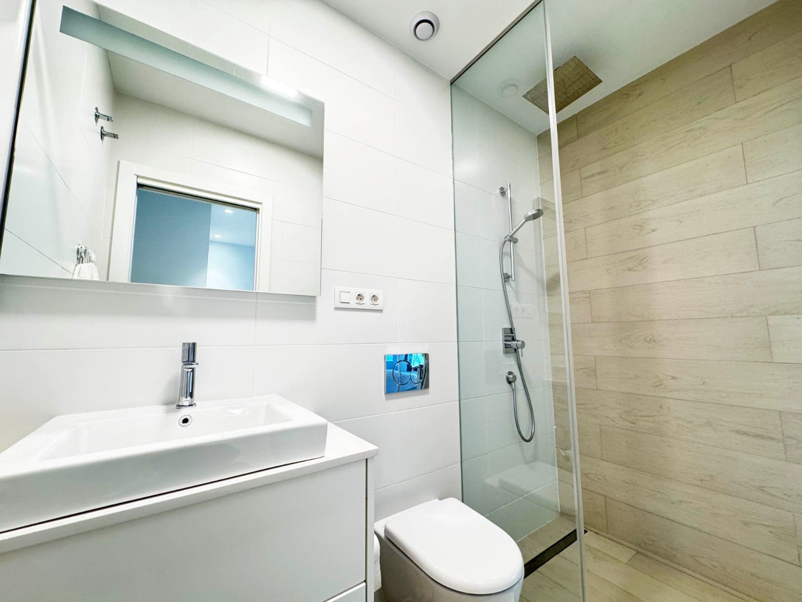 3 makuuhuone Huoneisto myytävänä paikassa Las Colinas Golf mukana uima-altaan - 425 000 € (Ref: 8975882)