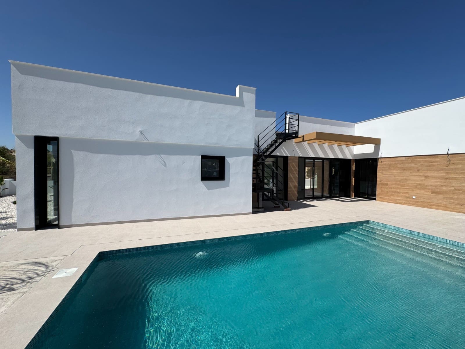 3 bedroom Villa for sale in San Fulgencio with pool - € 677,000 (Ref: 9006678)