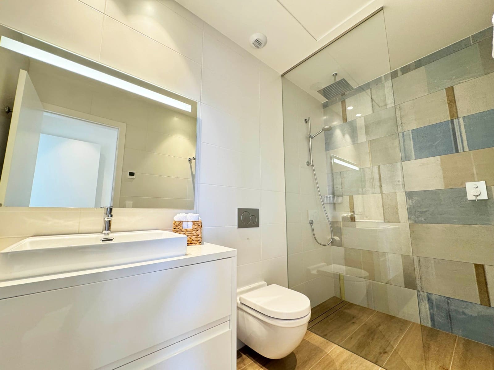 2 slaapkamer Appartement te koop in Las Colinas Golf met zwembad - € 455.000 (Ref: 9018188)