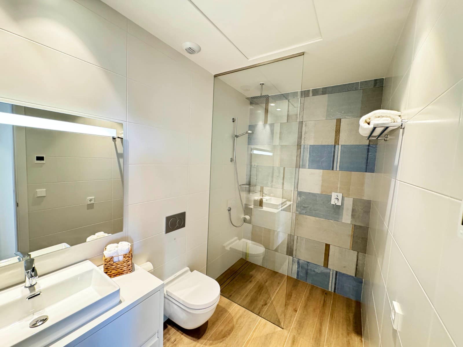 2 slaapkamer Appartement te koop in Las Colinas Golf met zwembad - € 455.000 (Ref: 9018188)