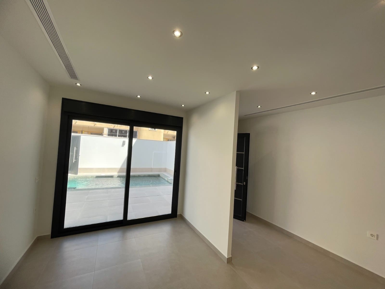 3 soveværelse Villa til salg i Heredades med swimmingpool - € 359.900 (Ref: 9025577)