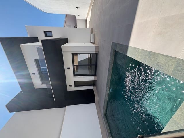 3 Zimmer Villa zu verkaufen in Heredades, Almoradí mit Pool - 359.900 € (Ref: 9025577)