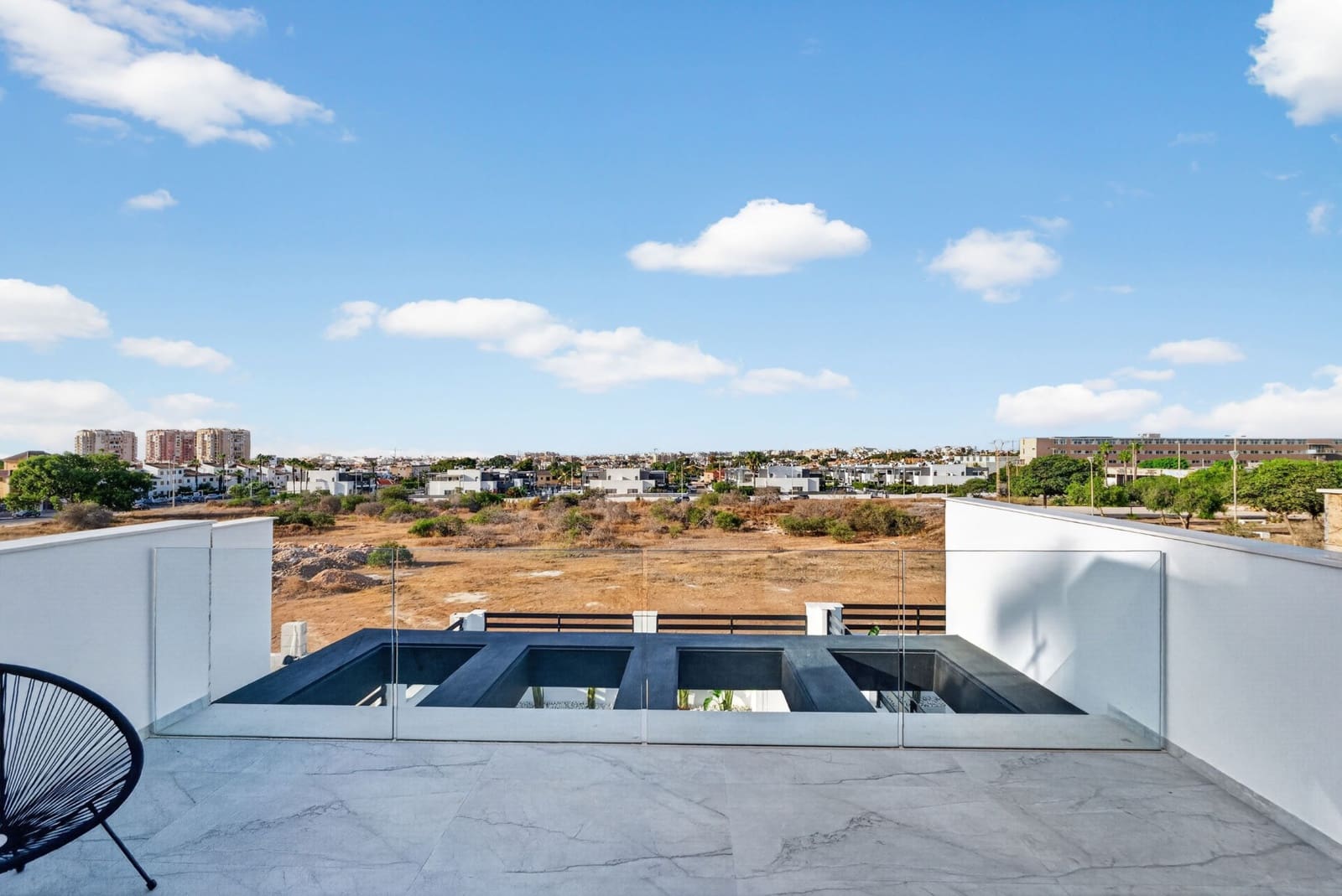 3 Zimmer Villa zu verkaufen in Torrevieja mit Pool Garage - 550.000 € (Ref: 9058338)