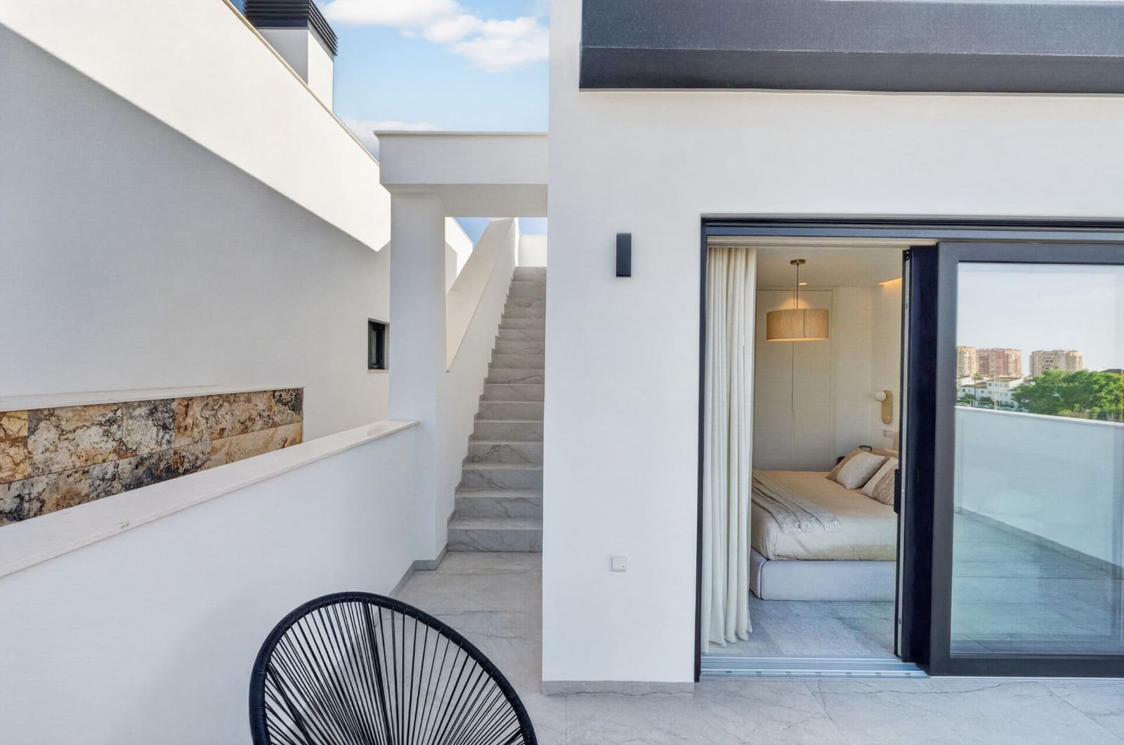 3 Zimmer Villa zu verkaufen in Torrevieja mit Pool Garage - 550.000 € (Ref: 9058338)