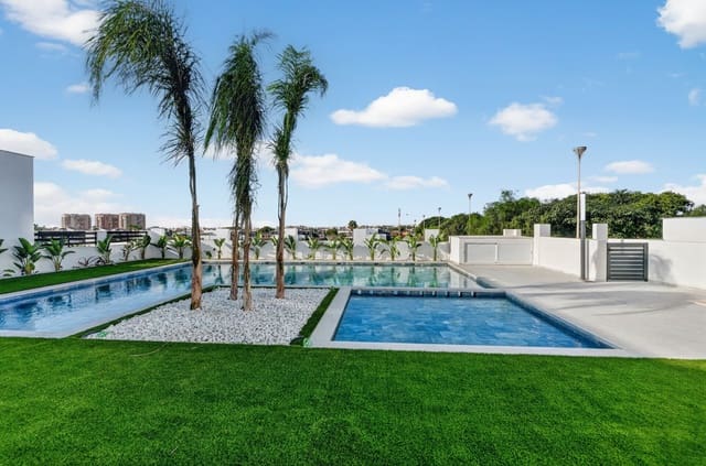 2 slaapkamer Penthouse te koop in Aguas Nuevas, Torrevieja met zwembad garage - € 399.000 (Ref: 9058524)
