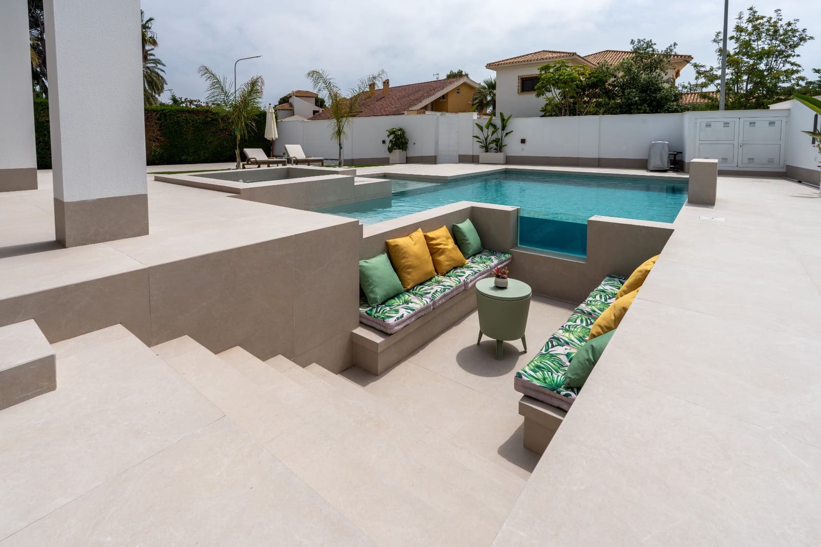 4 soveværelse Villa til salg i Campoamor med swimmingpool garage - € 1.350.000 (Ref: 9074545)