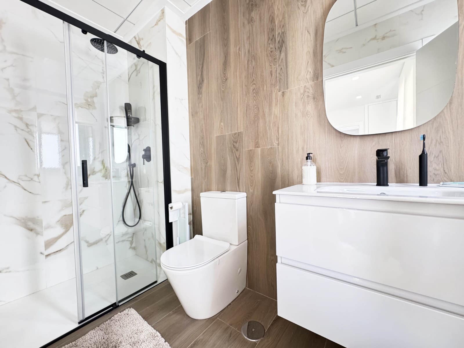 2 sypialnia Willa na sprzedaż w Los Montesinos z basenem - 365 000 € (Ref: 9097593)