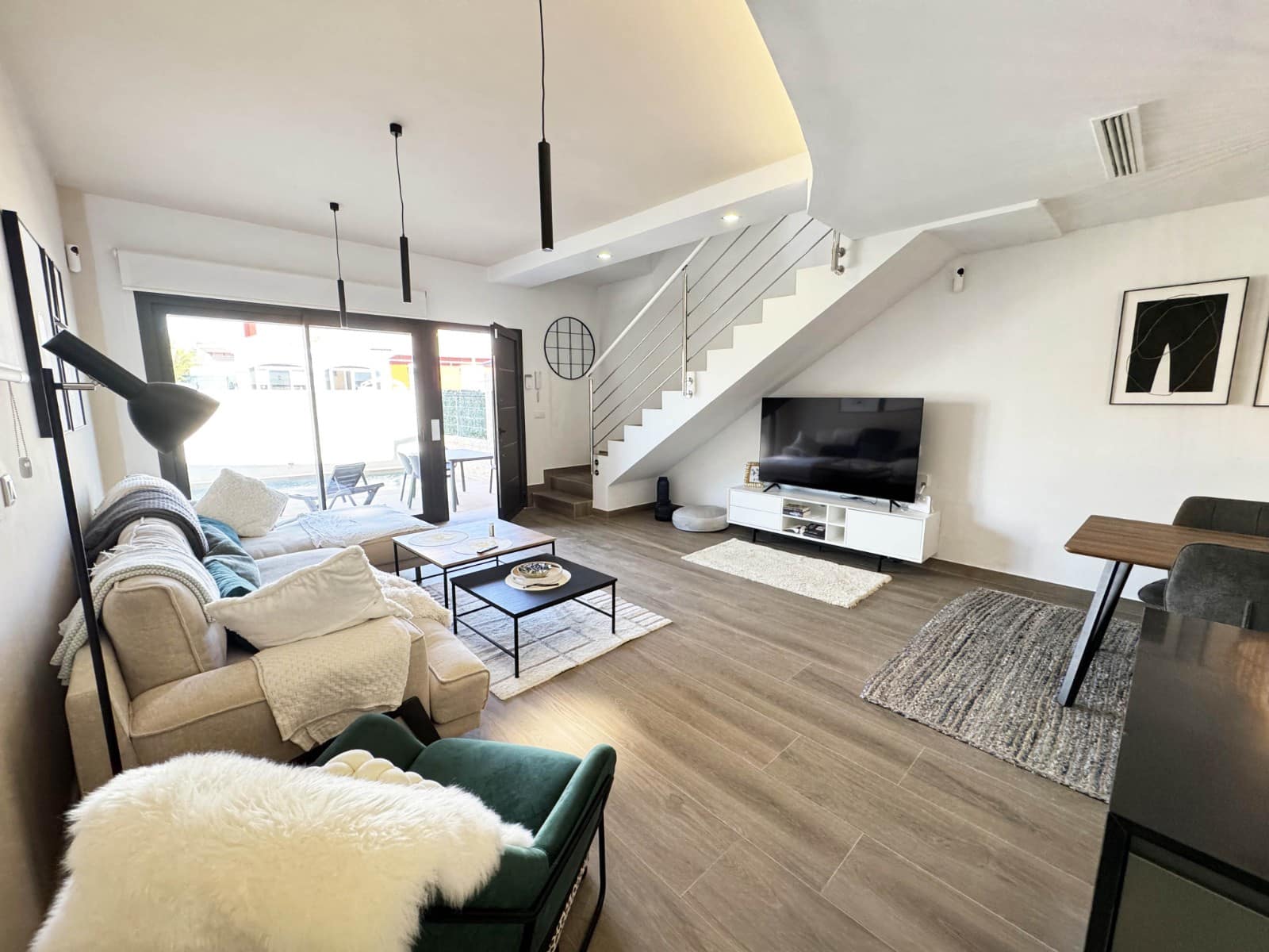 2 sypialnia Willa na sprzedaż w Los Montesinos z basenem - 365 000 € (Ref: 9097593)