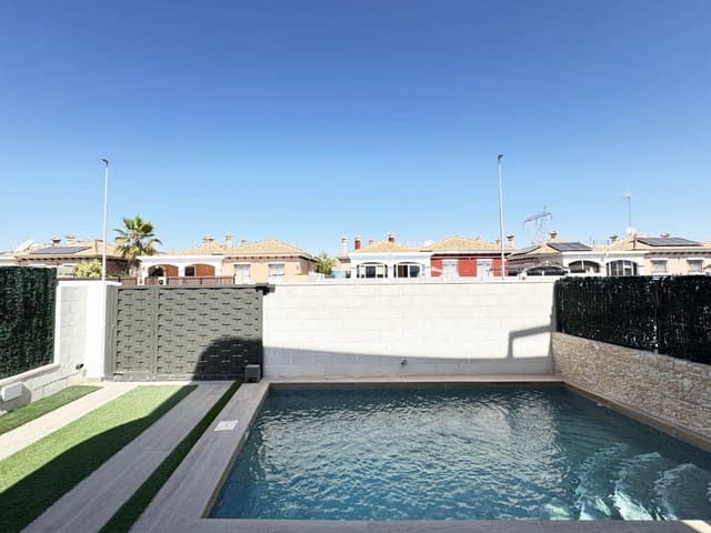 2 sypialnia Willa na sprzedaż w Los Montesinos z basenem - 365 000 € (Ref: 9097593)