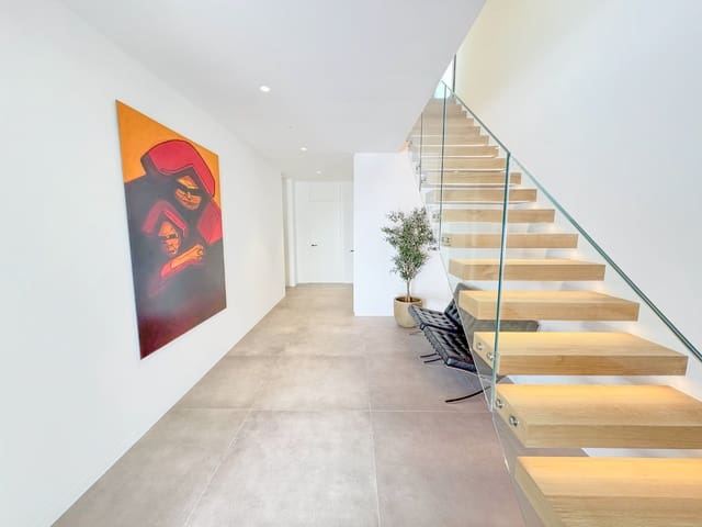 3 bedroom Villa for sale in Las Colinas Golf, Orihuela with pool - € 1,875,000 (Ref: 9146878)