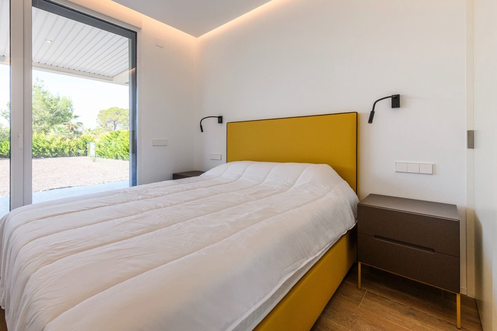 3 slaapkamer Appartement te koop in Las Colinas Golf met zwembad - € 965.000 (Ref: 9162101)