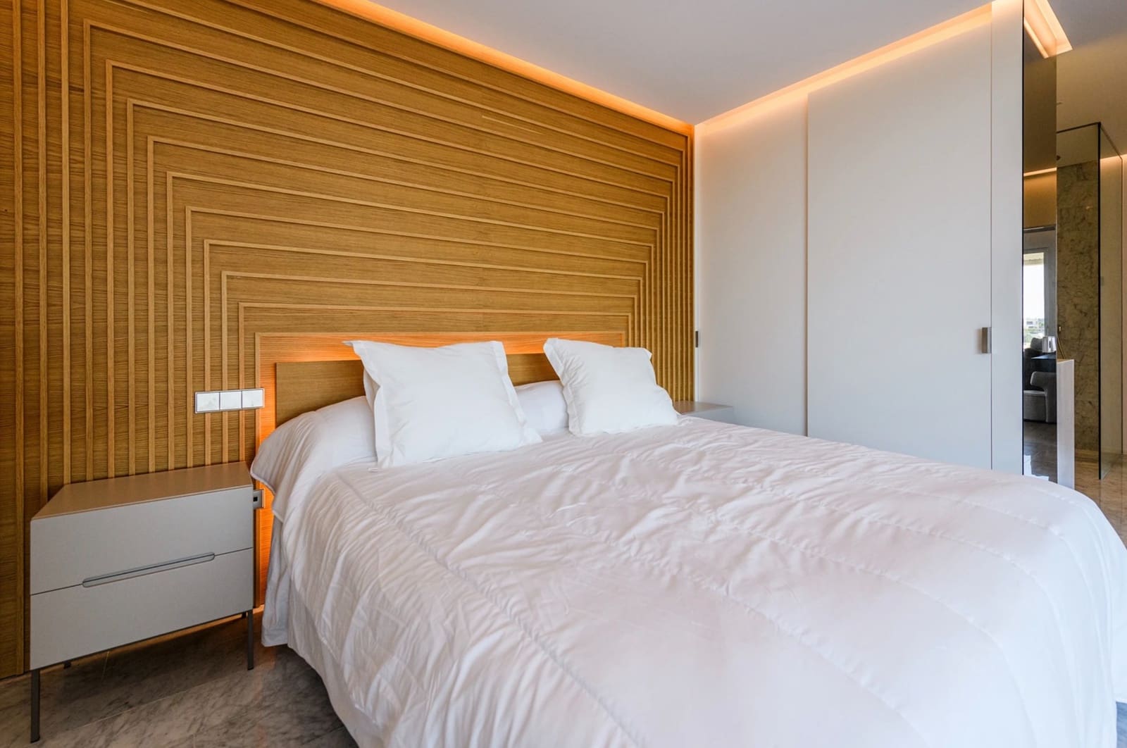 3 slaapkamer Appartement te koop in Las Colinas Golf met zwembad - € 965.000 (Ref: 9162101)