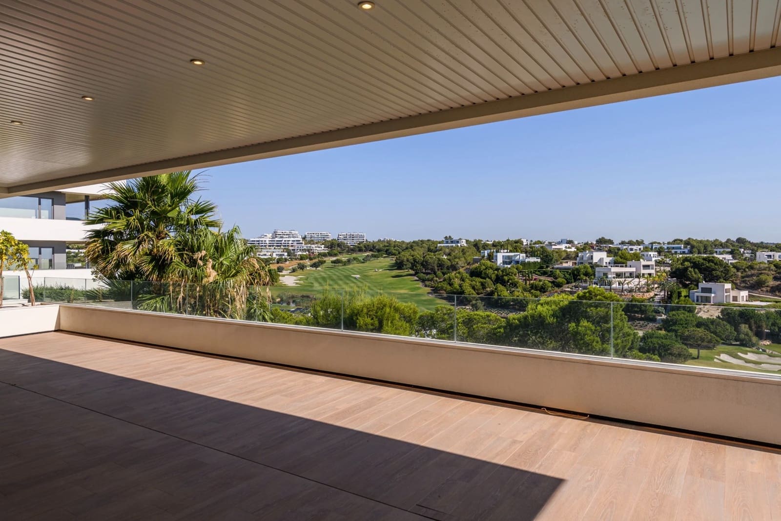 3 slaapkamer Appartement te koop in Las Colinas Golf met zwembad - € 965.000 (Ref: 9162101)