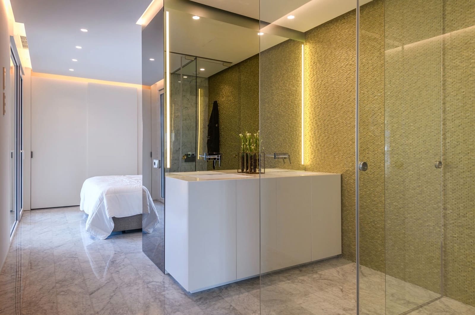 3 slaapkamer Appartement te koop in Las Colinas Golf met zwembad - € 965.000 (Ref: 9162101)