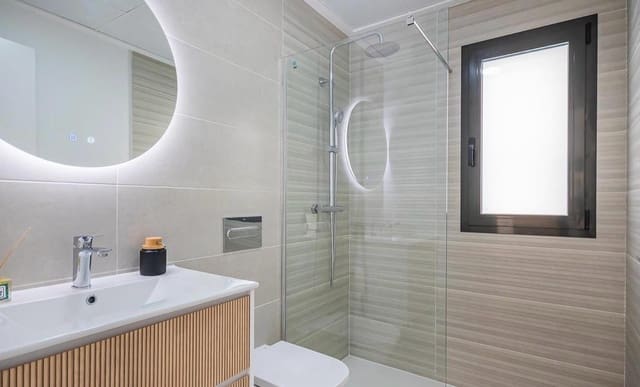 3 quarto Moradia para arrendamento para férias em Los Balcones com piscina - 2 100 € (Ref: 9278720)