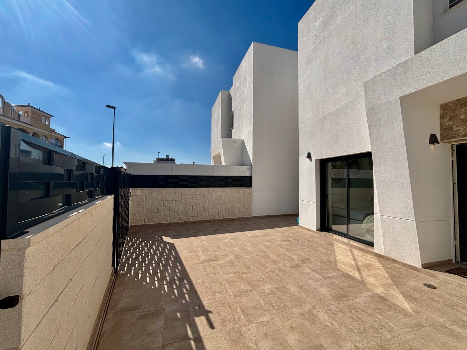 3 bedroom Villa for sale in Benijofar with pool - € 429,500 (Ref: 9383570)