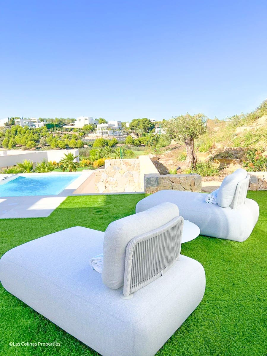 5 quarto Moradia para venda em Las Colinas Golf com piscina - 2 500 000 € (Ref: 9393273)