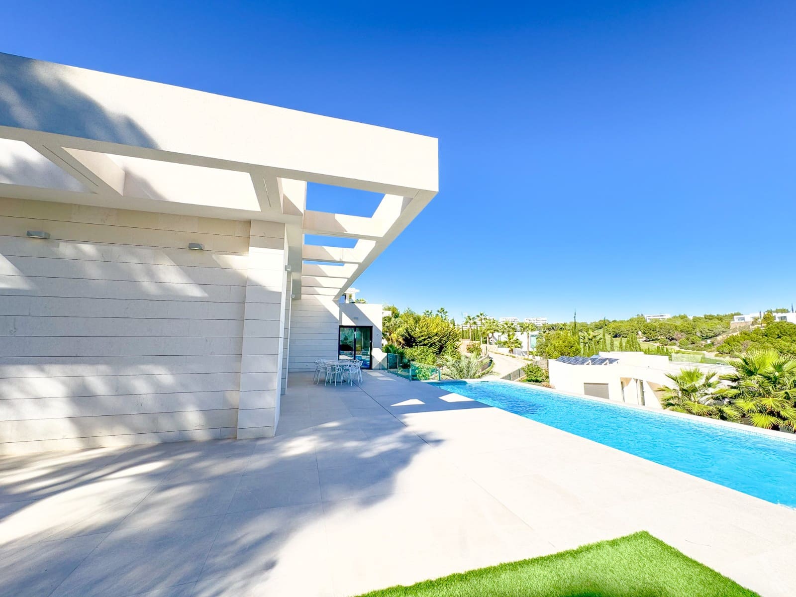 5 quarto Moradia para venda em Las Colinas Golf com piscina - 2 500 000 € (Ref: 9393273)