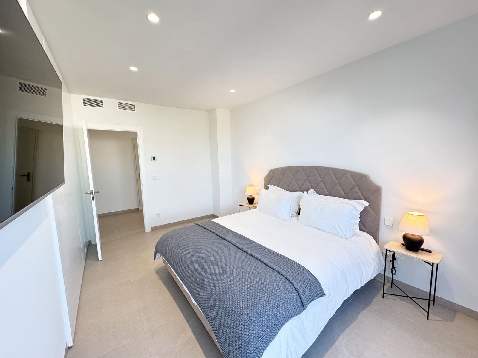 5 quarto Moradia para venda em Las Colinas Golf com piscina - 2 500 000 € (Ref: 9393273)