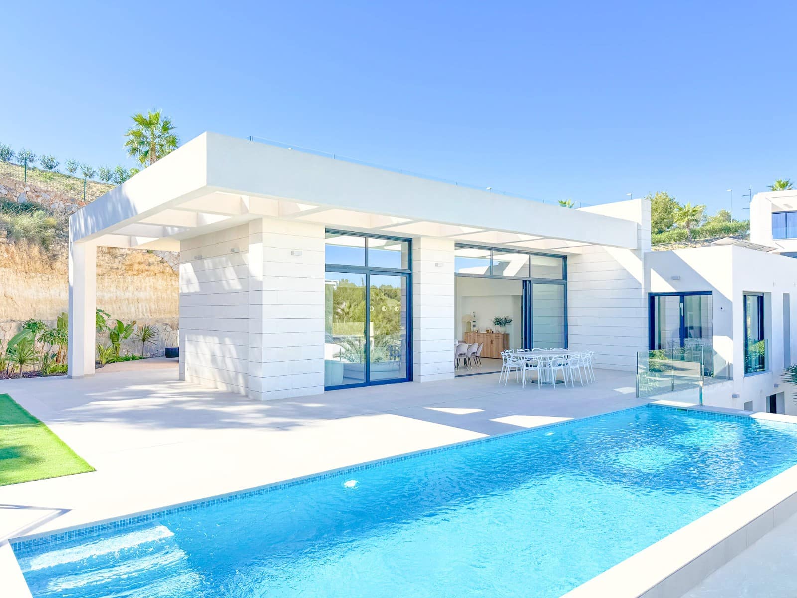 5 quarto Moradia para venda em Las Colinas Golf com piscina - 2 500 000 € (Ref: 9393273)