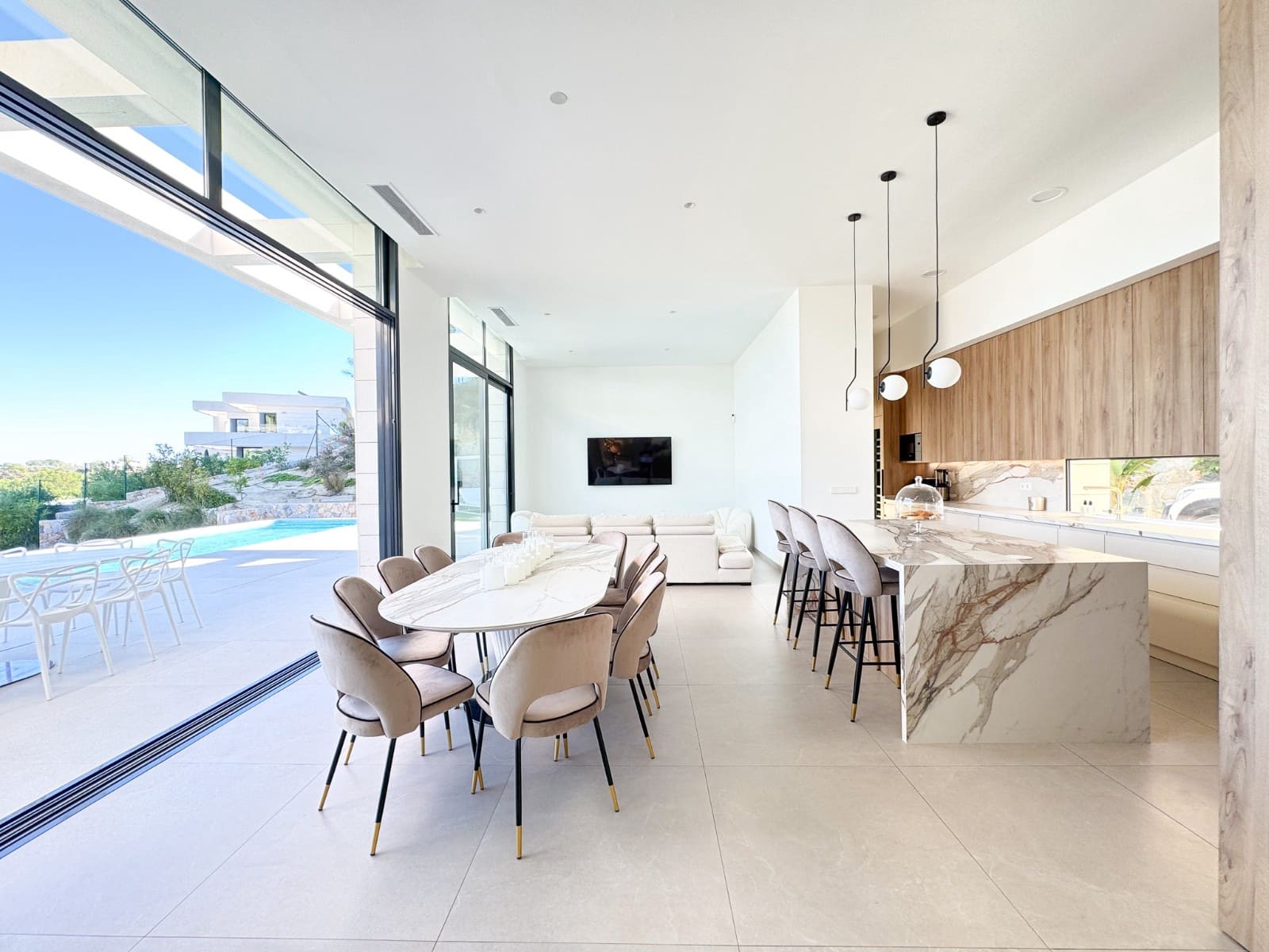 5 quarto Moradia para venda em Las Colinas Golf com piscina - 2 500 000 € (Ref: 9393273)