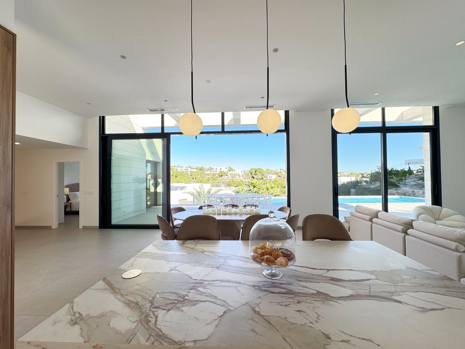 5 quarto Moradia para venda em Las Colinas Golf com piscina - 2 500 000 € (Ref: 9393273)