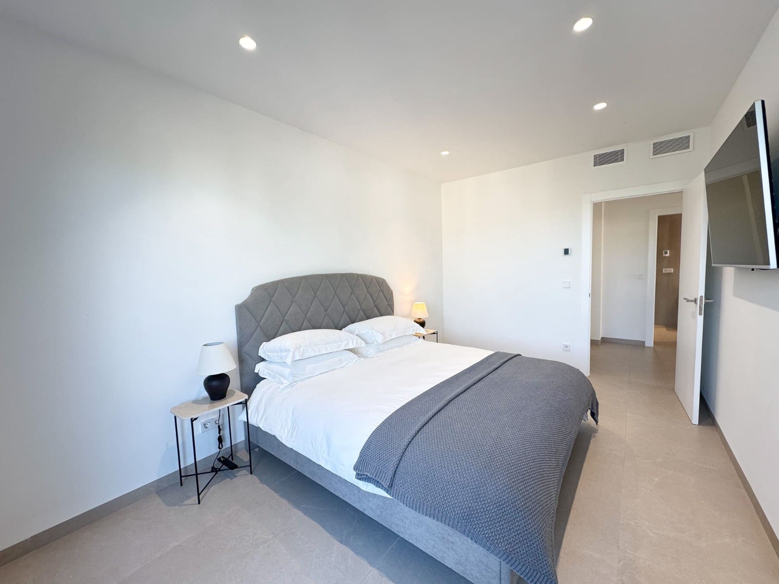 5 quarto Moradia para venda em Las Colinas Golf com piscina - 2 500 000 € (Ref: 9393273)