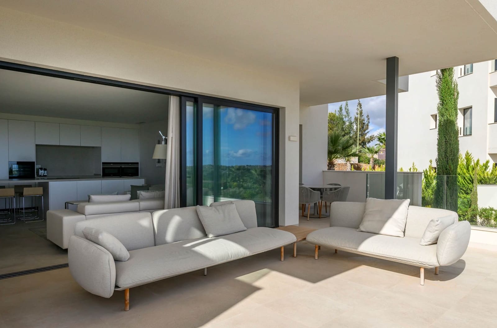 Apartamento de 3 habitaciones en Las Colinas Golf en venta con piscina - 645.000 € (Ref: 9450666)