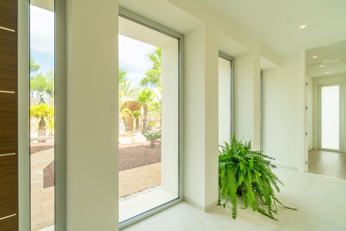 5 slaapkamer Villa te koop in Las Colinas Golf met zwembad - € 2.700.000 (Ref: 9450667)