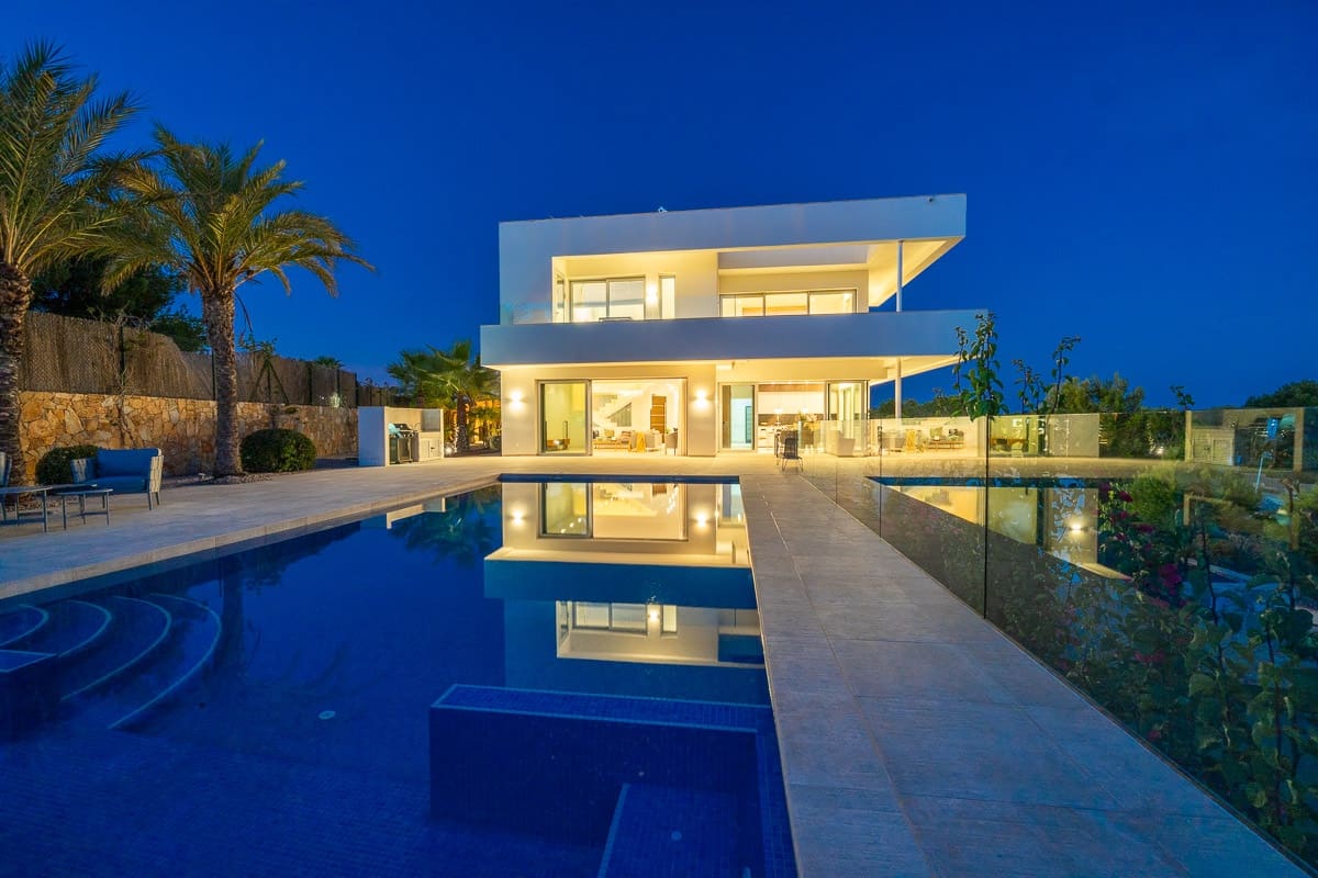 5 slaapkamer Villa te koop in Las Colinas Golf met zwembad - € 2.700.000 (Ref: 9450667)