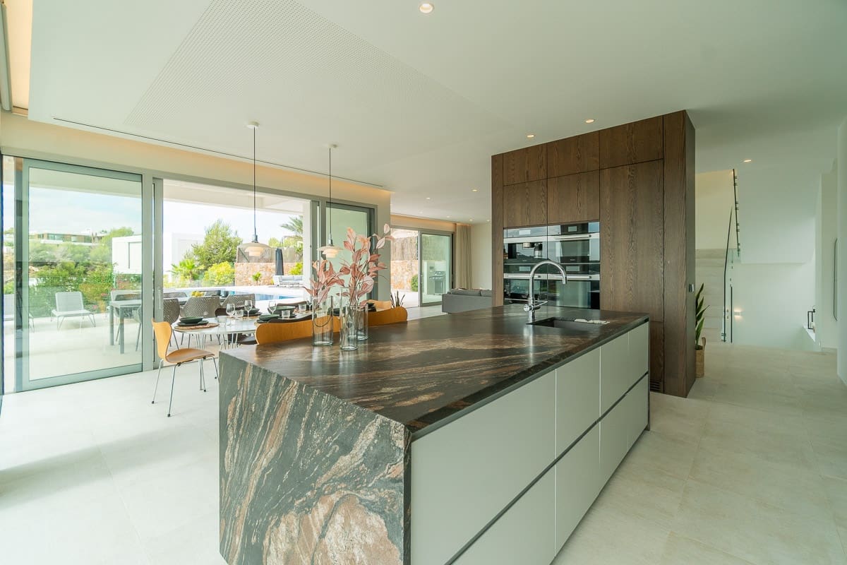 5 slaapkamer Villa te koop in Las Colinas Golf met zwembad - € 2.700.000 (Ref: 9450667)