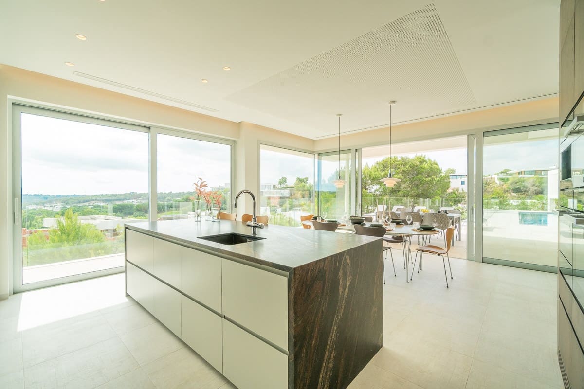 5 slaapkamer Villa te koop in Las Colinas Golf met zwembad - € 2.700.000 (Ref: 9450667)