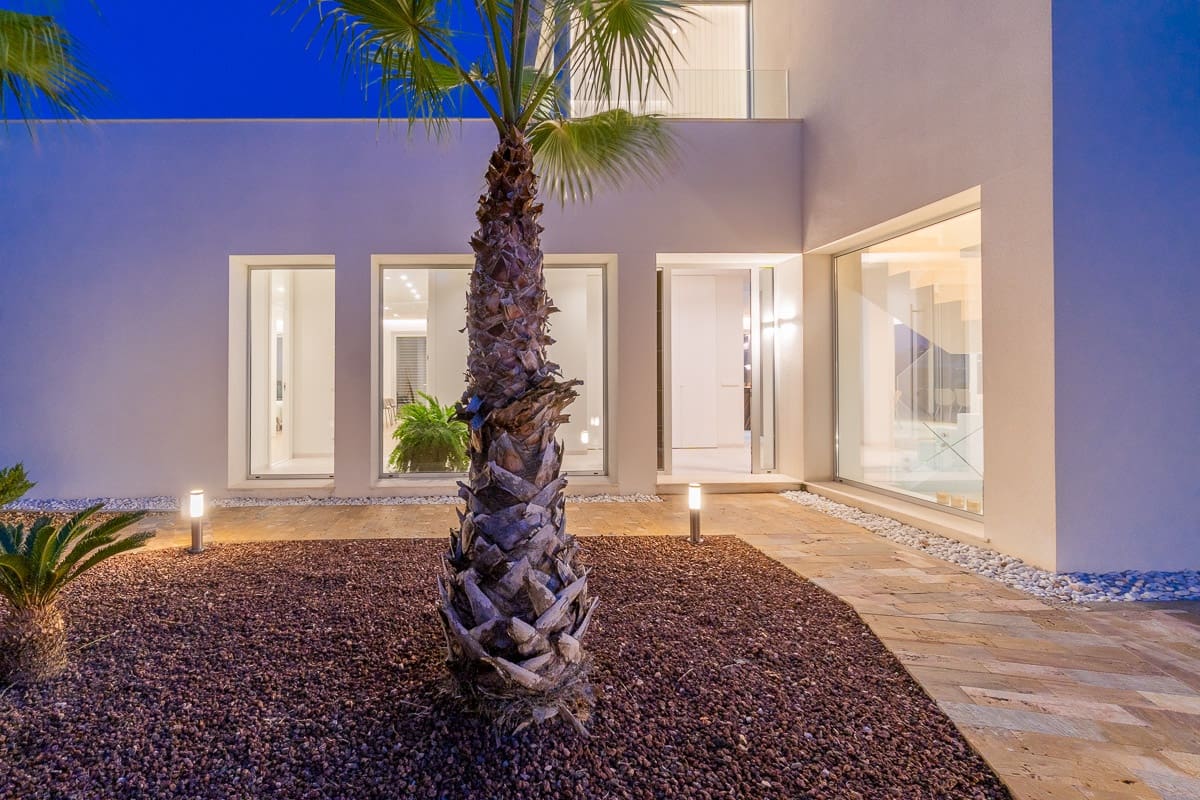 5 slaapkamer Villa te koop in Las Colinas Golf met zwembad - € 2.700.000 (Ref: 9450667)