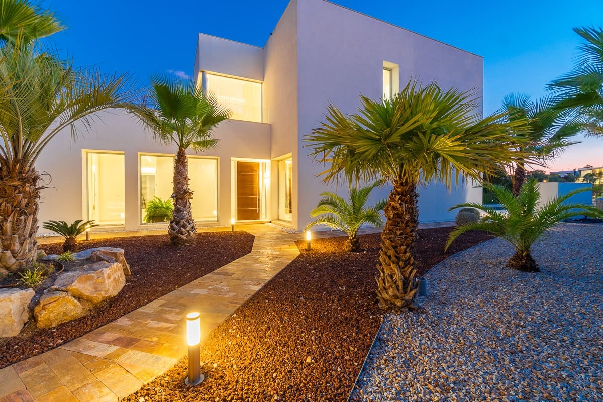 5 slaapkamer Villa te koop in Las Colinas Golf met zwembad - € 2.700.000 (Ref: 9450667)