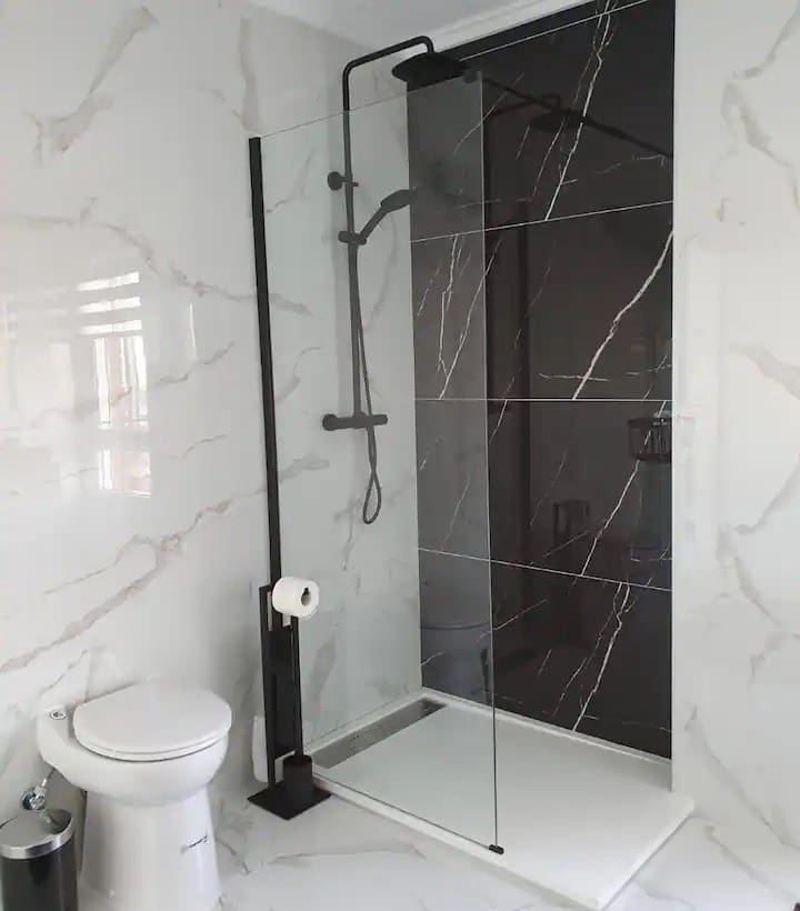 2 Zimmer Penthouse zu verkaufen in Orihuela Costa mit Pool - 215.000 € (Ref: 9516507)