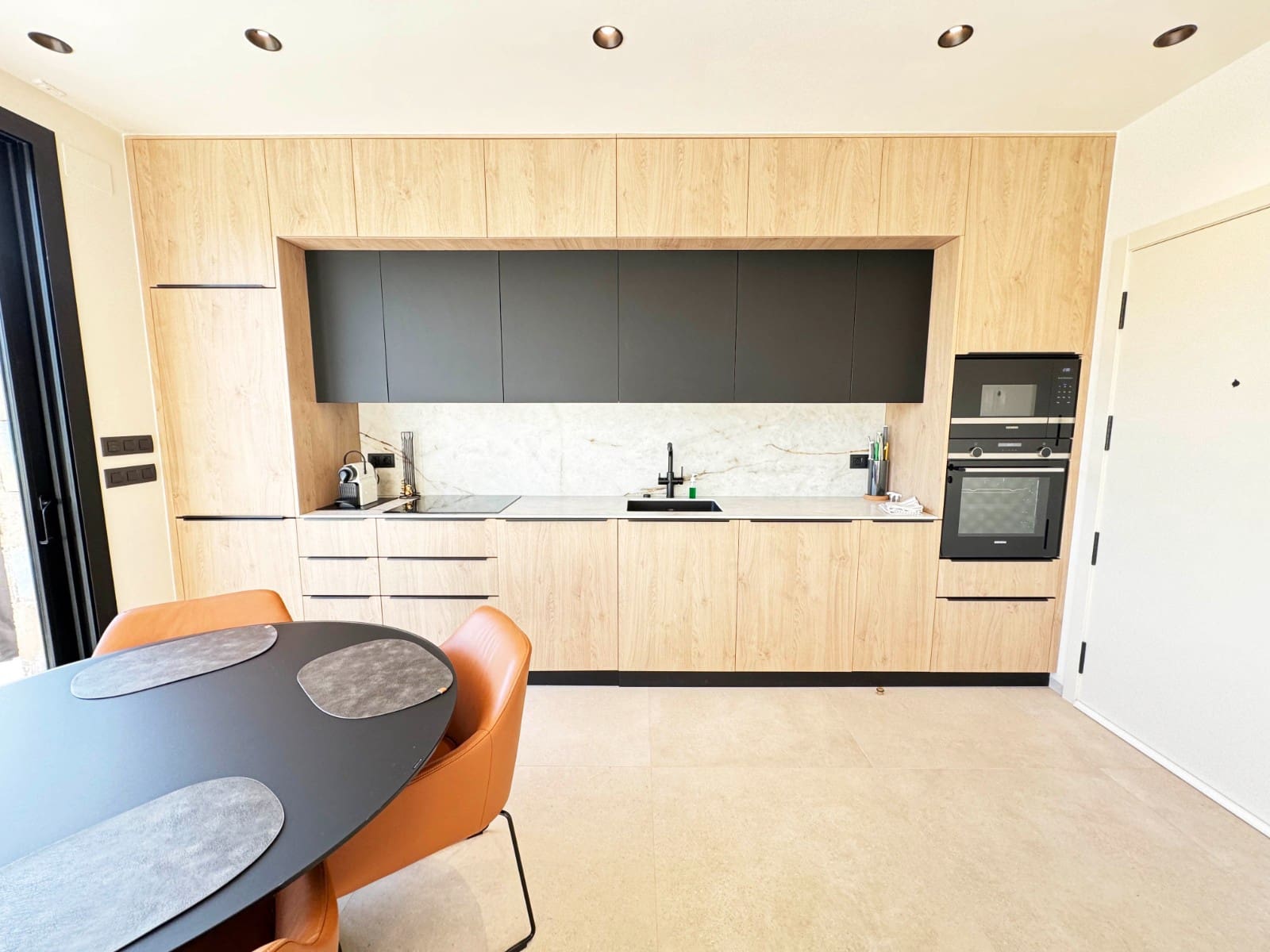 2 soverom Leilighet til salgs i Las Colinas Golf med svømmebasseng - € 459 000 (Ref: 9535615)