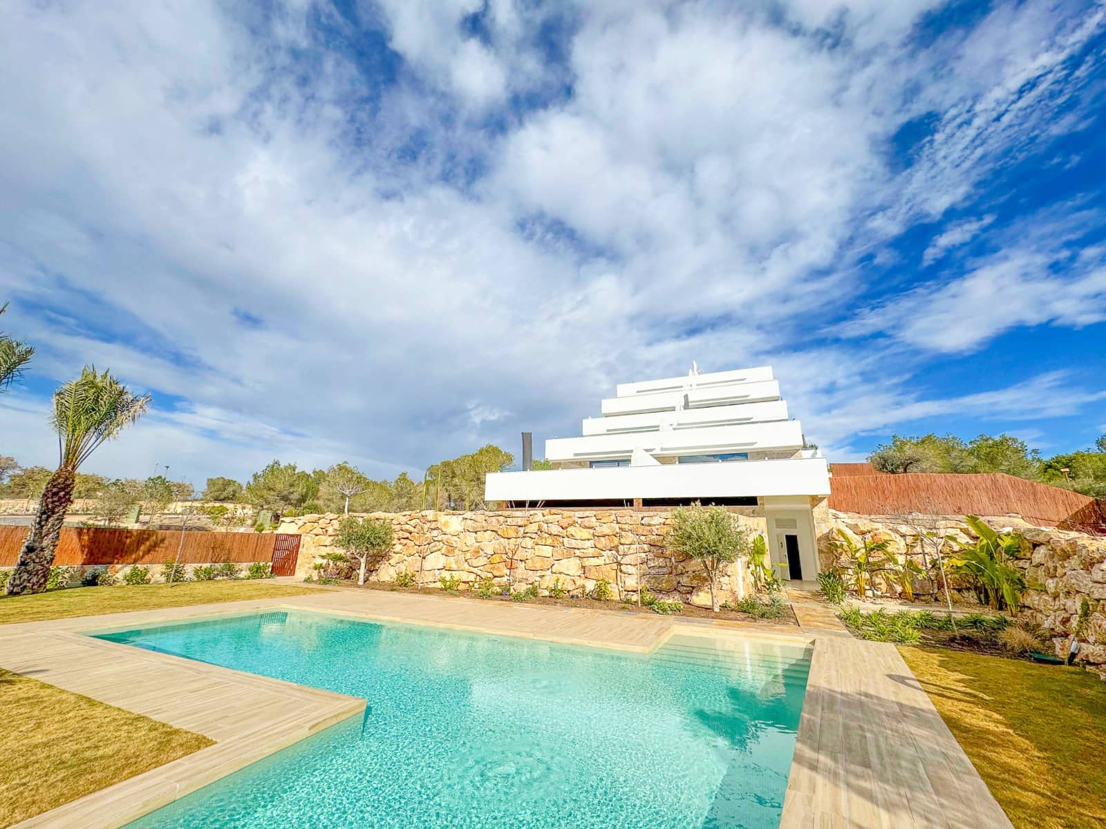 2 soverom Leilighet til salgs i Las Colinas Golf med svømmebasseng - € 459 000 (Ref: 9535615)