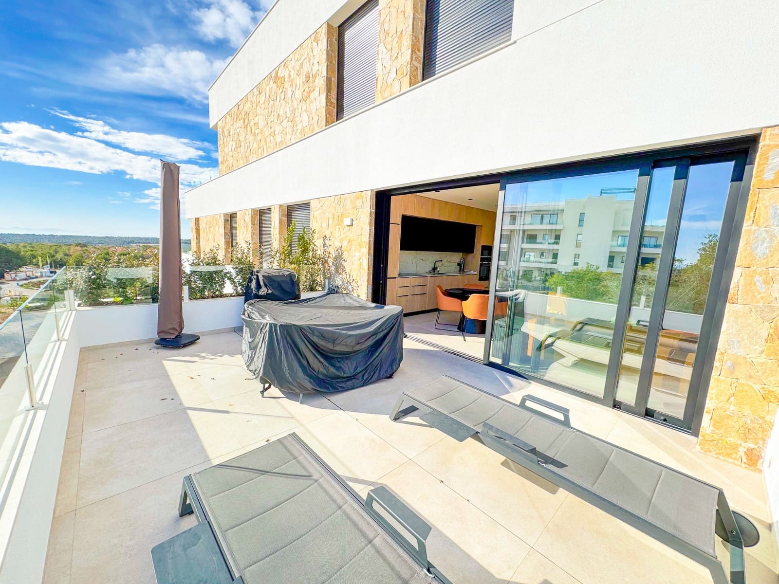 2 soverom Leilighet til salgs i Las Colinas Golf med svømmebasseng - € 459 000 (Ref: 9535615)