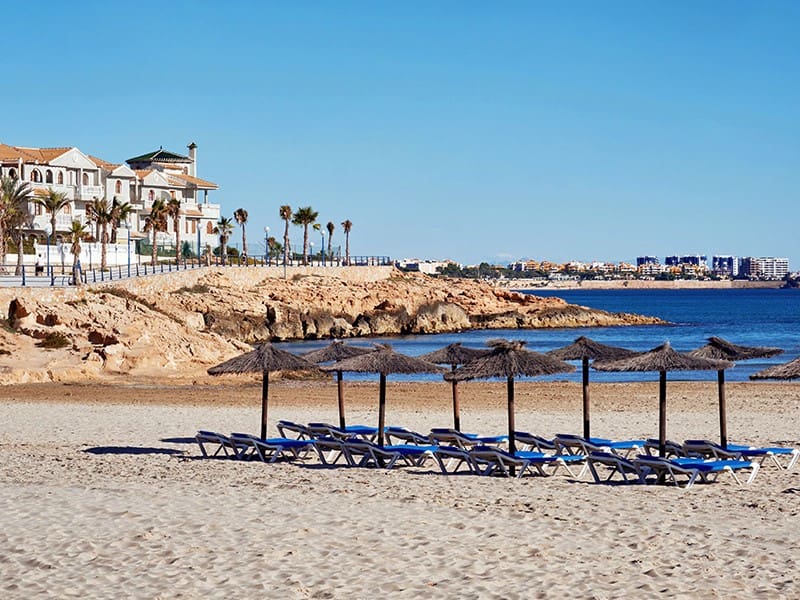 Apartamento de 2 habitaciones en Los Balcones en venta con piscina garaje - 272.000 € (Ref: 9559490)