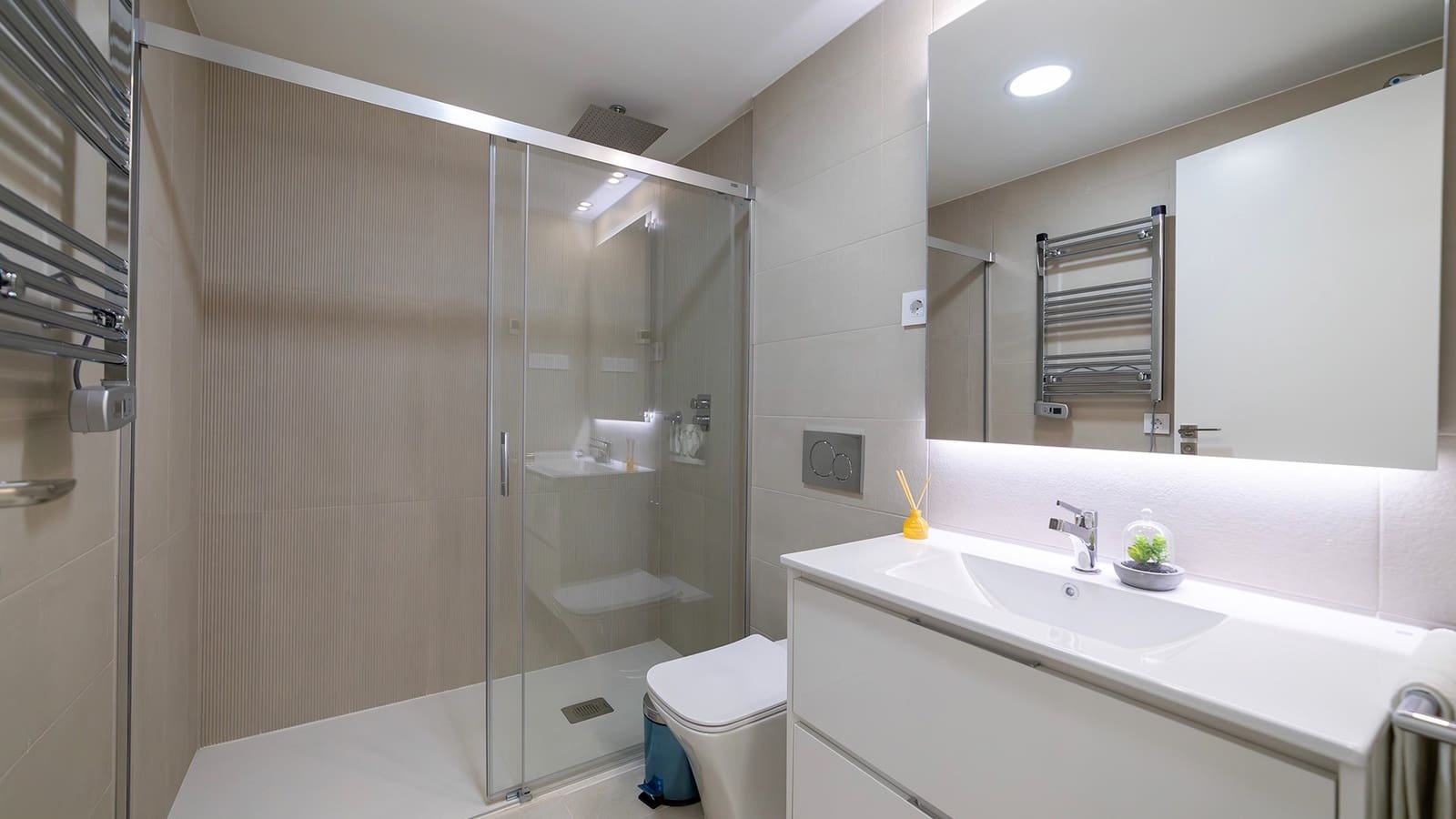 3 soverom Leilighet til salgs i Orihuela Costa med svømmebasseng garasje - € 412 000 (Ref: 9588472)